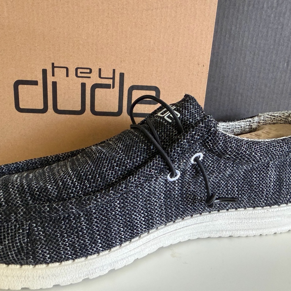 Hey Dude Men's Textured Black Loafers